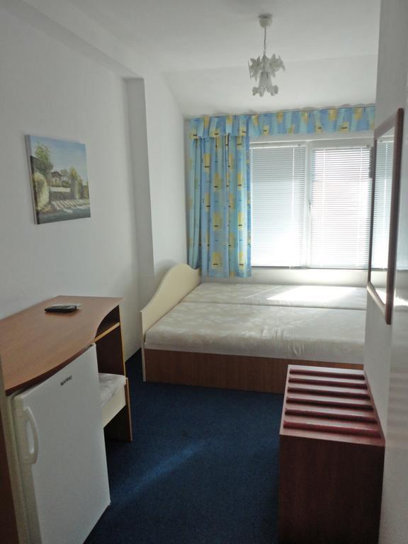 Guest Rooms Casa Luba Sveti Vlas Bilik gambar