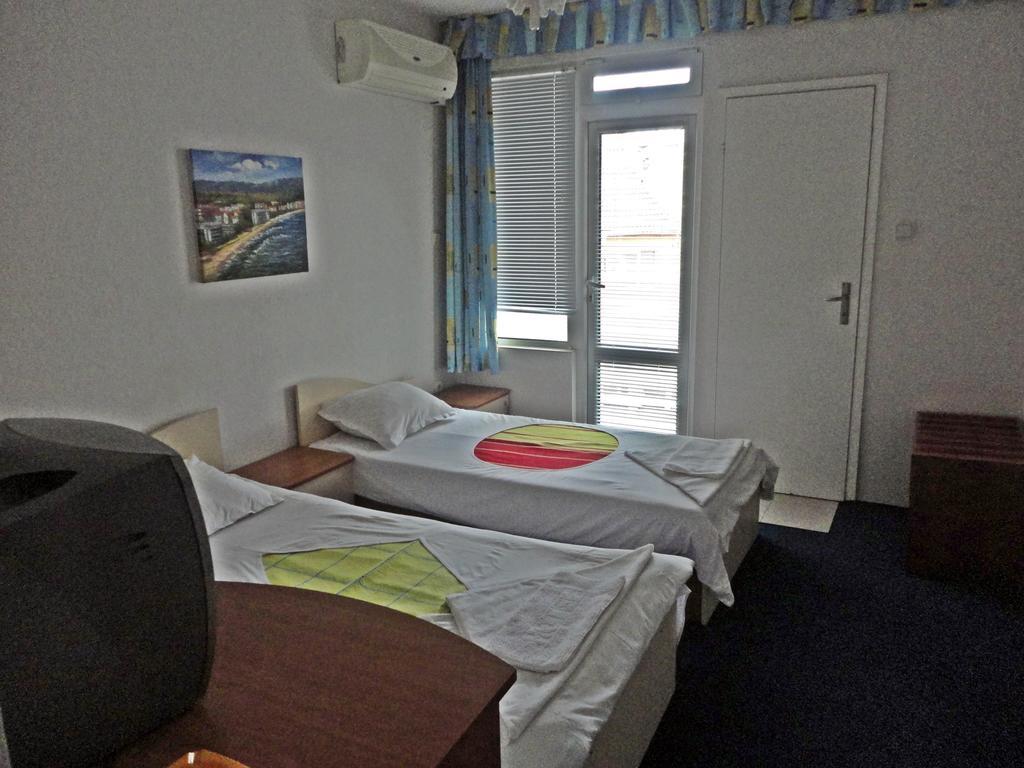 Guest Rooms Casa Luba Sveti Vlas Bilik gambar